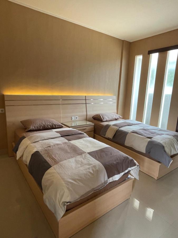 Blue Breeze Villa Lajor Luaran gambar